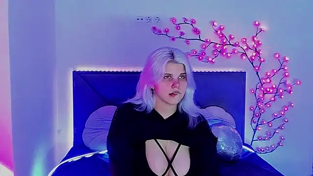 JoannLowe online show from 03-18-26, 08:21