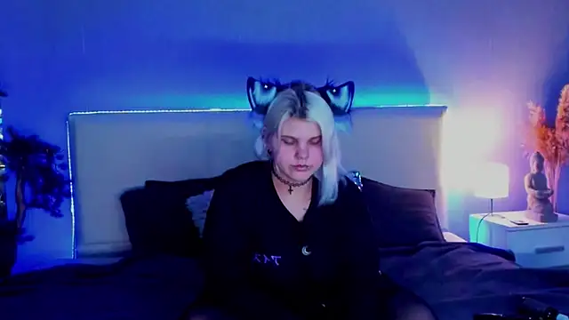 JoannLowe online show from 03-18-25, 08:16