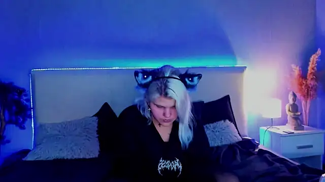 JoannLowe online show from 03-17-25, 12:21