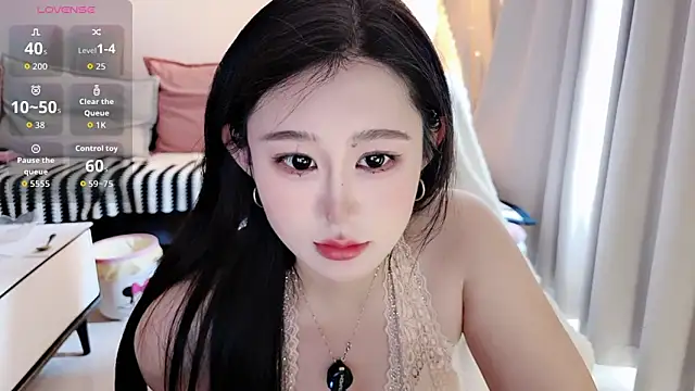 QQ-tutu online show from 03-20-26, 12:55