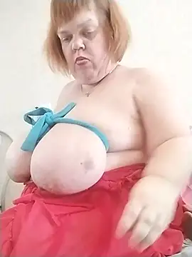 Snapshot of MIDGET-TITS chatting on 03-10-25, 09:45 MIDGET-TITS online show from 03-10-25, 09:45