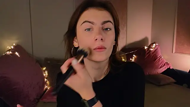 tomorrows day online show from 11-28-25, 09:15