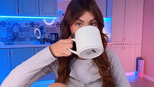 tomorrows day online show from 10-06-25, 09:15