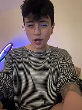 Ashley Chriss online show from 03-13-25, 02:05