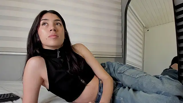 Snapshot of Catyloves chatting on 10-02-25, 09:29 Catyloves online show from 10-02-25, 09:29