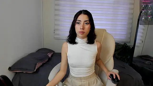 Snapshot of Catyloves chatting on 01-08-26, 09:32 Catyloves online show from 01-08-26, 09:32