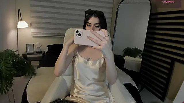 Catyloves online show from 04-13-26, 10:03