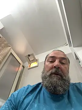 Snapshot of ros217 chatting on 09-29-25, 06:31 ros217 online show from 09-29-25, 06:31