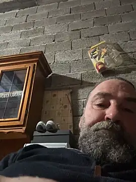 ros217 online show from 11-17-25, 05:06