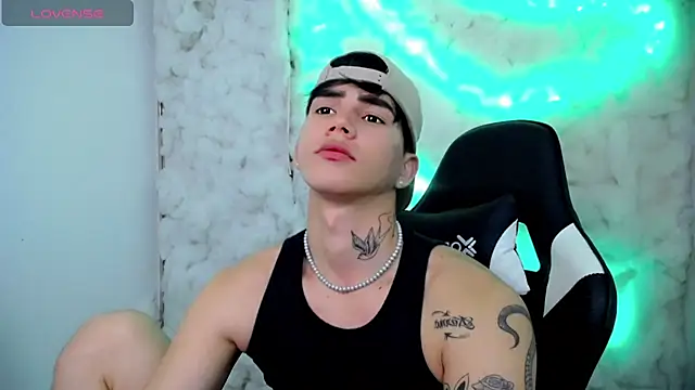 Tayson Rivers online show from 11-30-25, 11:05