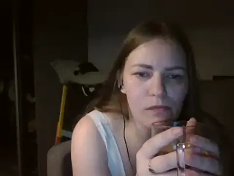 AnnaDiamond1 online show from 02-20-25, 10:48