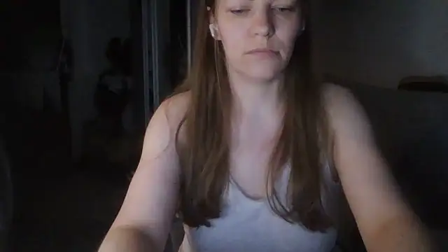 Snapshot of AnnaDiamond1 chatting on 06-20-26, 09:42 AnnaDiamond1 online show from 06-20-26, 09:42