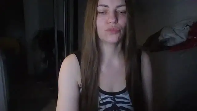 Snapshot of AnnaDiamond1 chatting on 04-23-26, 10:33 AnnaDiamond1 online show from 04-23-26, 10:33