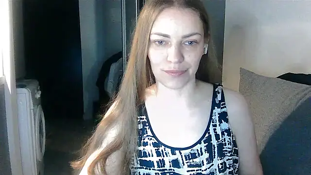 Snapshot of AnnaDiamond1 chatting on 07-12-26, 08:53 AnnaDiamond1 online show from 07-12-26, 08:53