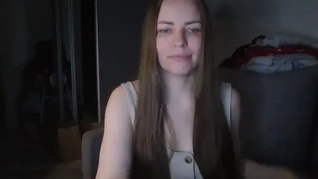 AnnaDiamond1 online show from 04-10-26, 09:44