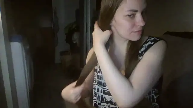 Snapshot of AnnaDiamond1 chatting on 05-10-26, 08:44 AnnaDiamond1 online show from 05-10-26, 08:44