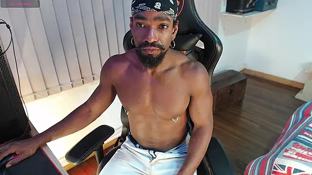 Siriss boyrag online show from 12-22-25, 01:28