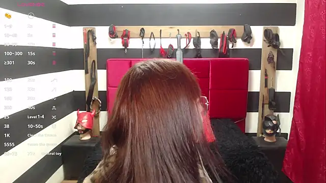 Snapshot of Marian_Ran chatting on 10-17-25, 03:21 Marian Ran online show from 10-17-25, 03:21