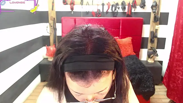 Snapshot of Marian_Ran chatting on 09-16-25, 02:34 Marian Ran online show from 09-16-25, 02:34