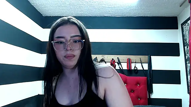 Snapshot of Marian_Ran chatting on 02-19-25, 08:55 Marian Ran online show from 02-19-25, 08:55