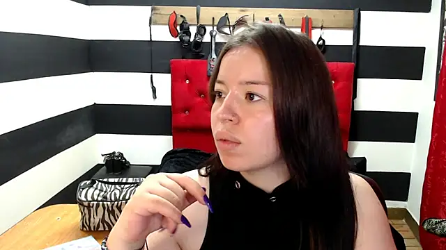 Snapshot of Marian_Ran chatting on 02-26-25, 03:03 Marian Ran online show from 02-26-25, 03:03