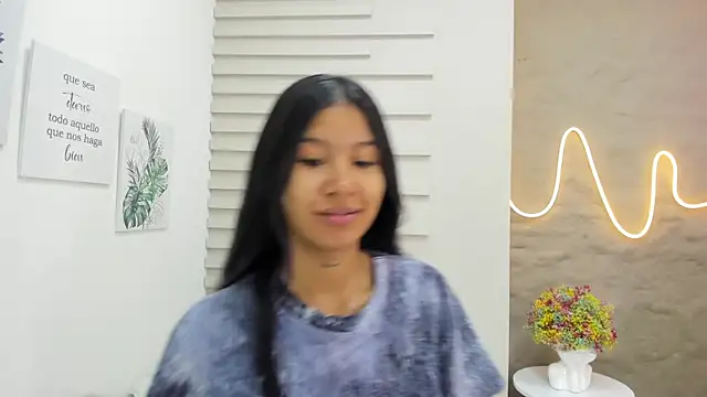 Aida moreno online show from 03-13-25, 10:57