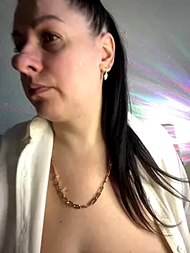 Evelinia online show from 09-26-25, 12:45