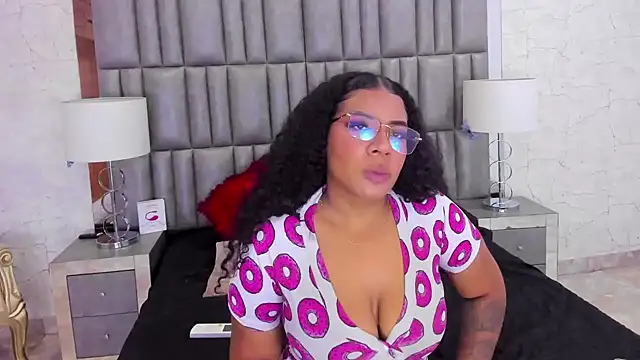 MelannyTylor online show from 01-24-25, 04:05