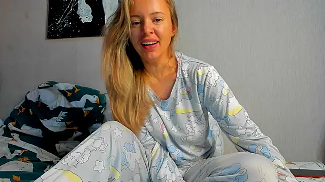 foxy blond online show from 11-29-25, 12:22