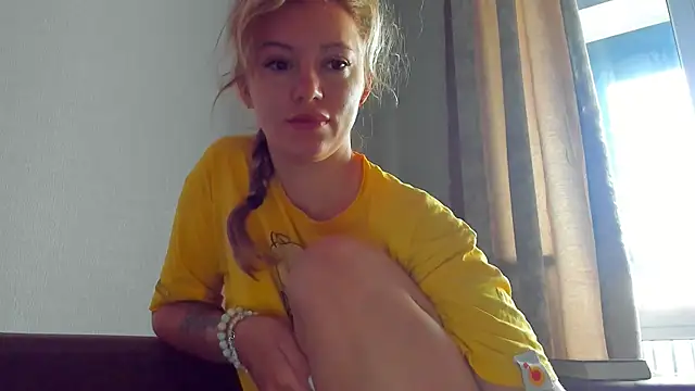 foxy blond online show from 05-15-26, 12:30