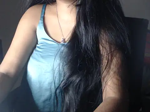 Snapshot of DevilErin chatting on 12-18-25, 09:29 DevilErin online show from 12-18-25, 09:29