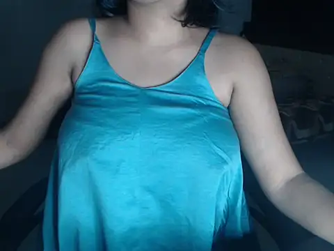 Snapshot of DevilErin chatting on 04-08-26, 02:18 DevilErin online show from 04-08-26, 02:18