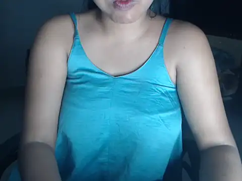 Snapshot of DevilErin chatting on 04-12-26, 03:59 DevilErin online show from 04-12-26, 03:59