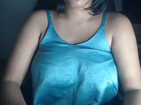 Snapshot of DevilErin chatting on 03-04-26, 08:27 DevilErin online show from 03-04-26, 08:27