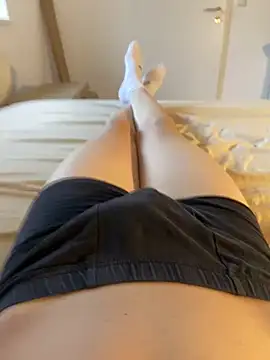 Nio-5 online show from 02-27-25, 04:21