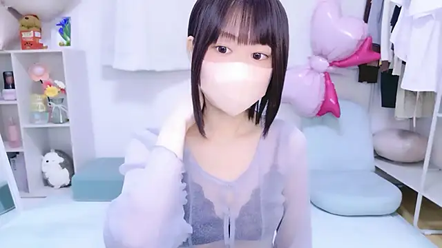 Im Yu-na online show from 05-07-26, 02:20