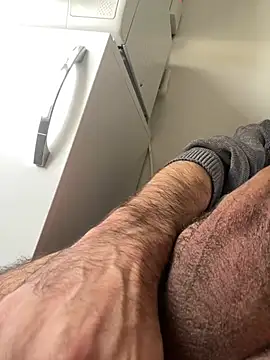 Snapshot of want_to_fun chatting on 02-11-26, 11:21 want to fun online show from 02-11-26, 11:21