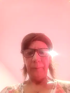 Snapshot of silan200 chatting on 11-26-25, 09:37 silan200 online show from 11-26-25, 09:37