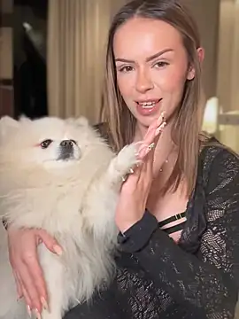 Snapshot of HotBella- chatting on 03-16-25, 11:15 HotBella- online show from 03-16-25, 11:15