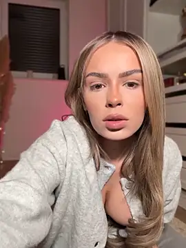 HotBella- online show from 02-17-26, 07:55