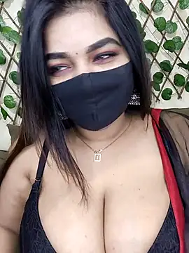 Snapshot of Bold-Cat chatting on 11-18-25, 04:54 Bold-Cat online show from 11-18-25, 04:54