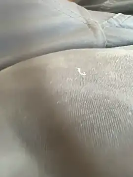 Snapshot of Fjome chatting on 09-25-25, 12:00 Fjome online show from 09-25-25, 12:00