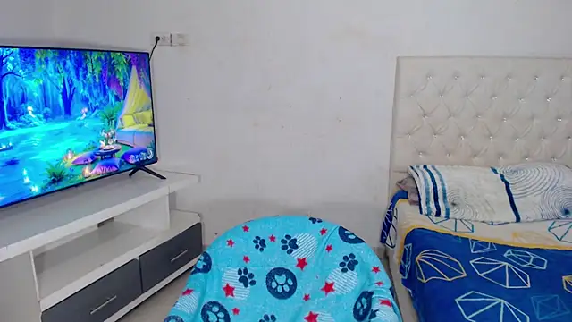 DannaDocell online show from 10-25-25, 09:37