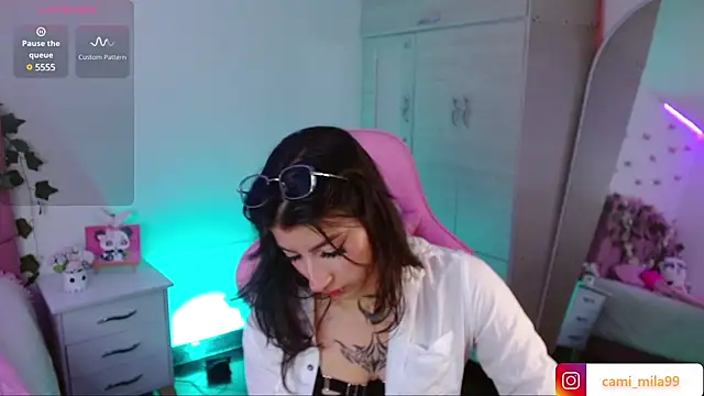 Snapshot of cami_mila9 chatting on 12-14-24, 07:51 cami mila9 online show from 12-14-24, 07:51