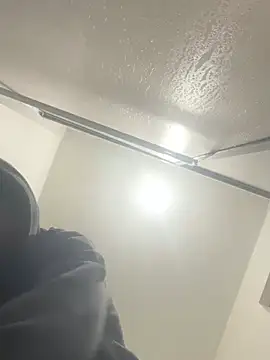 Snapshot of kevinsito1 chatting on 01-14-26, 02:42 kevinsito1 online show from 01-14-26, 02:42