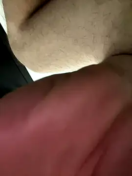 Snapshot of kevinsito1 chatting on 11-17-25, 01:48 kevinsito1 online show from 11-17-25, 01:48