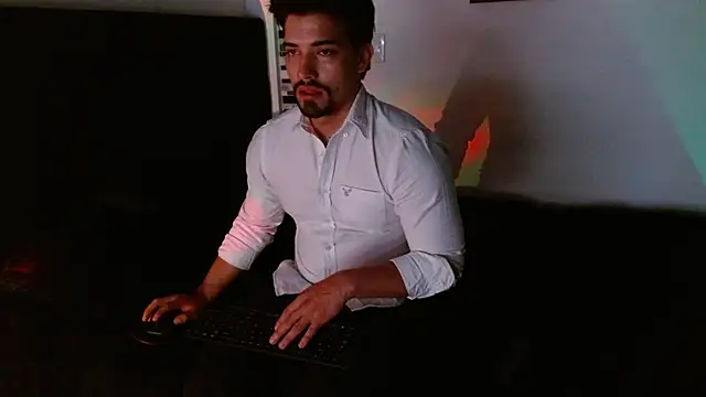 Ian Daviz online show from 12-18-25, 08:23