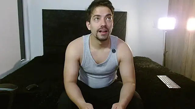 Snapshot of Ian_Daviz chatting on 07-14-26, 03:18 Ian Daviz online show from 07-14-26, 03:18
