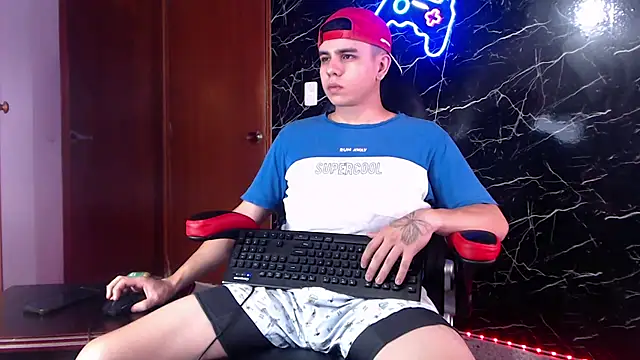 Snapshot of maty_hardx chatting on 01-06-25, 08:18 maty hardx online show from 01-06-25, 08:18