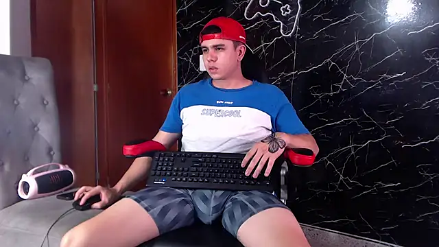 Snapshot of maty_hardx chatting on 03-03-25, 06:56 maty hardx online show from 03-03-25, 06:56